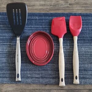 LE CREUSET Spatula, Spatula Rest, Non-Stock Slotted Turner